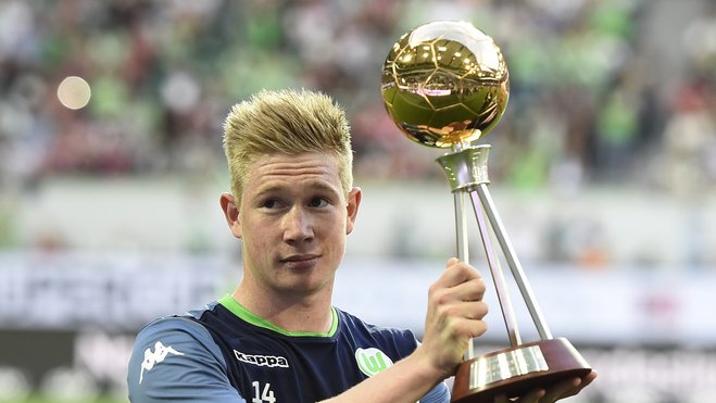 《刺客信条：影》争议风波：玩家打白工的误解与沟通挑战