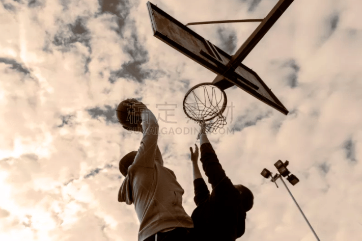 — @MatteMoretto 来源：Barça Universal